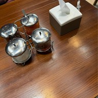 ร้านก๋วยเตี๋ยวเรือวันจันทร์ -