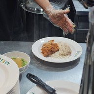 Lotus's Eatery แม็คโคร สาทร