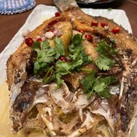 นั่ง ตา-กลม ตาก-ลม มา ย่างหมึก