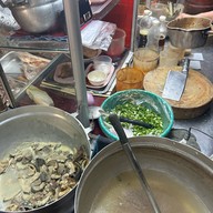 จิ้มจุ่มBTS สะพานควาย