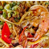 จุฬาหูฉลาม สาขาBTS. โพนิมิตร