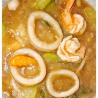 จุฬาหูฉลาม สาขาBTS. โพนิมิตร