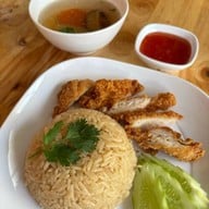 ร้านยินดีข้าวมันไก่สิงคโปร์ -