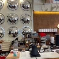 ENVIES cafe ถนนเจริญกรุง