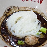 ชีวารส X ก๋วยเตี๋ยวเรือ ป.ประทีป สาขาศิริการ by ครัวชีวารส สาขาศิริการ