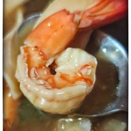 จุฬาหูฉลาม สาขาBTS. โพนิมิตร