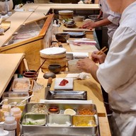 CYU ROLL & SHY SHI BAR Central World