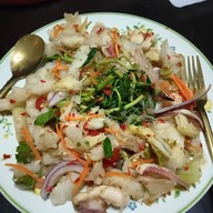 ร้านเจี๊ยบส้มตำยำแซ่บ