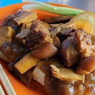 เปาะเปี๊ยะสดขาหมู (เจ้าอาม่า) - คลองถม