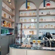 บรรยากาศ ทูเก็ตเตอร์ คอฟแอนด์บาร์ Together Coff&bar Utthayan Road