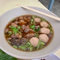 โฮงลาบครัวไทยลาดกระบัง