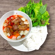 Ngon Noodle - งอนนูดเดิ้ล อาหารเวียดนามรสชาติต้นตำรับ สี่แยกสะพานควาย