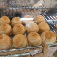 ขนมบ้านโกไข่ ปั๊มเชลล์แยกโรงแรมคามิโอ ระยอง