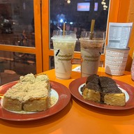 Medium Milk (มีเดียมนมสด)