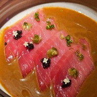 CUTTS Thonglor เอกมัย