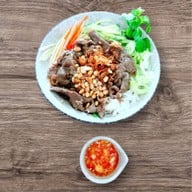 Ngon Noodle - งอนนูดเดิ้ล อาหารเวียดนามรสชาติต้นตำรับ สี่แยกสะพานควาย