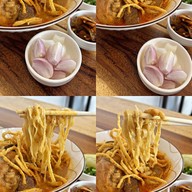 อุ้ยคำหน้า 7-11 dtown