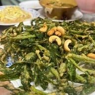 วัชระโภชนา จรัญสนิทวงศ์