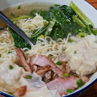 เมนูของร้าน บะหมี่60ปี บะหมี่ 60 ปี ถนนกาญจนา