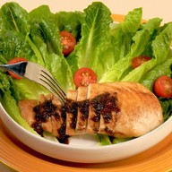 ฟุ้ง สเต็กและสลัด (Steak & Salad) ฟุ้ง