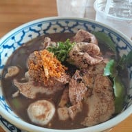 เมนูของร้าน นิยมสมิทธิ์ NIYOM SMITH THAI BOAT NOODLES