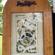 Kaew Boutique (แก้วบูทีค) The Circle