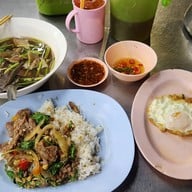 เมนูของร้าน เอี่ยมโภชนา ป้อมปราบ