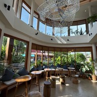 Hitch and Round Cafe Hitch and Round Cafe