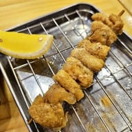 Torayoshi อารีย์