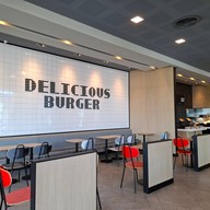 McDonald's พีทีที วังน้อย อยุธยา ฝั่งขาเข้า (ไดร์ฟทรู)