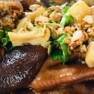 ก๋วยเตี๋ยวไก่มะระป้าดำ ท่าดินแดง