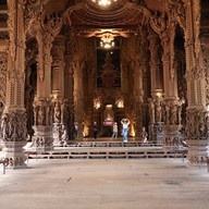 ปราสาทสัจธรรม