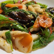 เมนูของร้าน ฉอเล้ง หมี่กระเฉดตลาดพลู ตลาดพลู