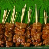 หมูปิ้งโบราณ by กิ่งกล้วย