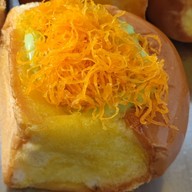 ปังปิ้ง เนยฉ่ำ ตลาดใหม่ไดโนเสาร์