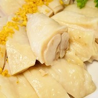 จิน ข้าวมันไก่สไตล์สิงคโปร์ จิน ข้าวมันไก่สไตล์สิงคโปร์