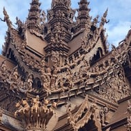 ปราสาทสัจธรรม