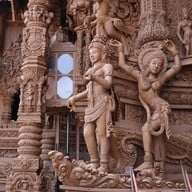 ปราสาทสัจธรรม