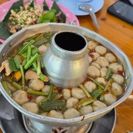 เมนูของร้าน ไก่ย่างสองสาว