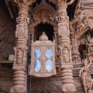 ปราสาทสัจธรรม