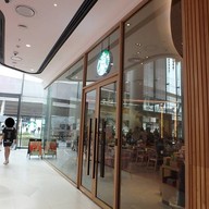 หน้าร้าน Starbucks ICS