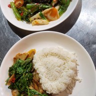 เมนูของร้าน ฉอเล้ง หมี่กระเฉดตลาดพลู ตลาดพลู