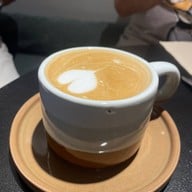 The flour house Homemade bakery & Coffee เดอะ ฟลาวร์ เฮ้าส์ สาขา มช
