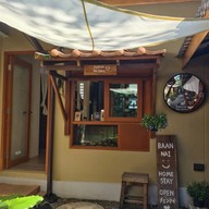 หน้าร้าน Baannai Homestay & Flower Tea
