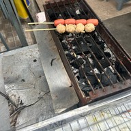 ลูกชิ้นปิ้ง BTS สนามเป้า ทางออก 3