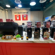 The Follow Cafe Sathorn Thani2