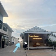 Maris Cafe And Eatery