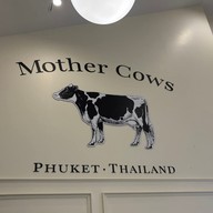 บรรยากาศ Mother cows Phuket