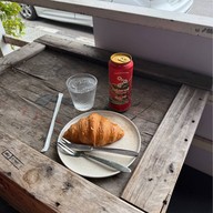 Velo Cafe Huahin หัวหิน