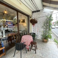 The flour house Homemade bakery & Coffee เดอะ ฟลาวร์ เฮ้าส์ สาขา มช